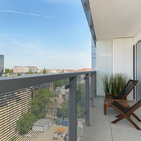 Perfectely Located Stay With Free Parking Poznan Exterior photo