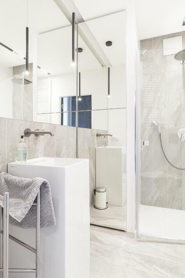Perfectely Located Stay With Free Parking Poznan Exterior photo